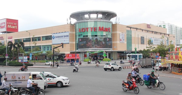 màn hình led quảng cáo lotte mart