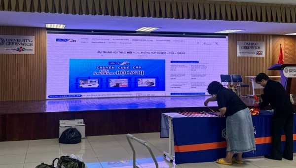 màn hình led ghép hội trường