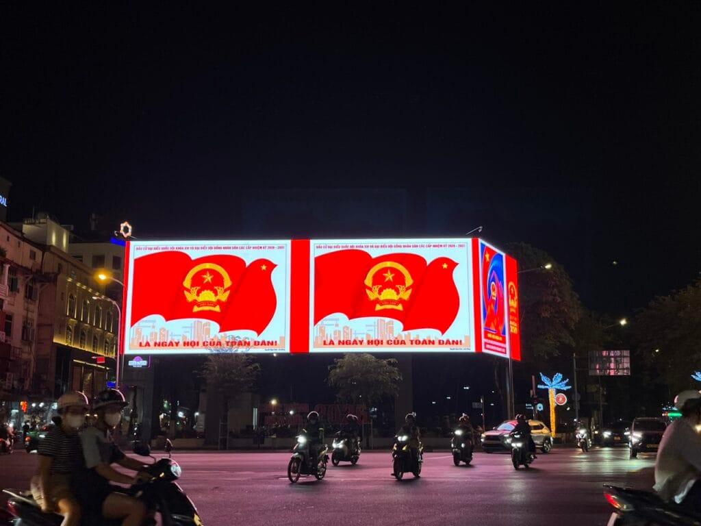 màn hình LED quảng cáo ngoài đường